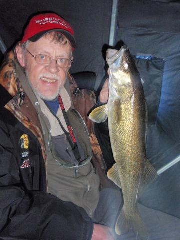 Saginaw Walleye Ice Fishing by Bob Gwizdz – Great Lakes Angler